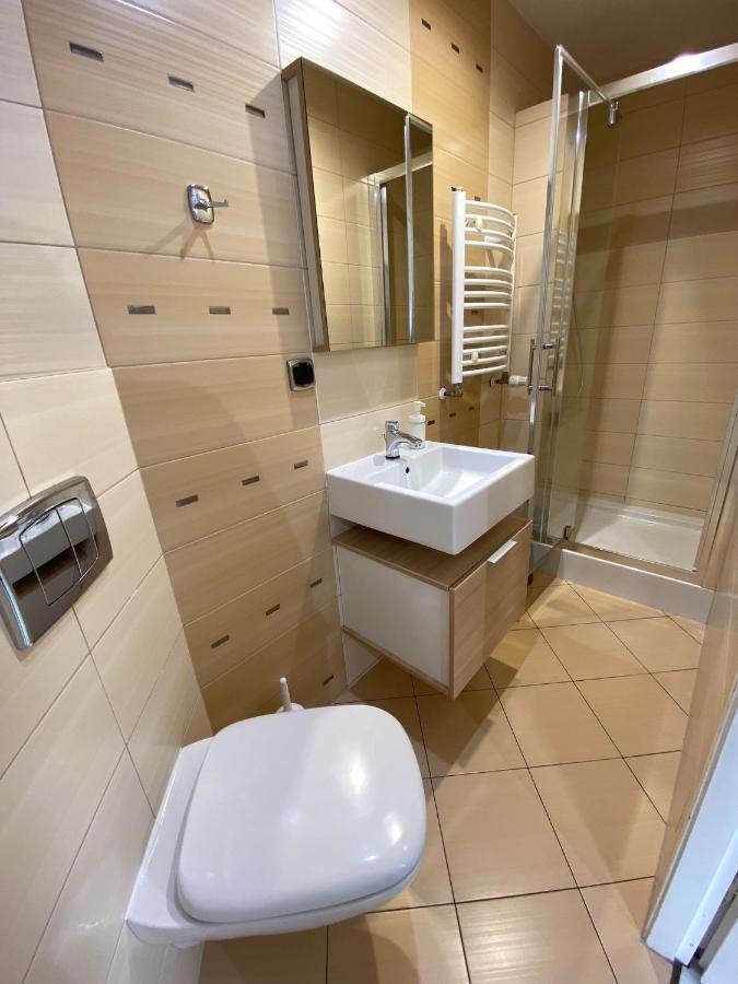 Skalny Apartamenty, * Ogrodzieniec